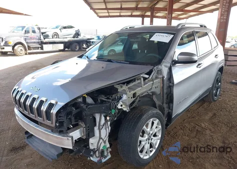 2018 Jeep Cherokee Latitude Fwd z USA, uszkodzony, nr VIN 1C4PJLCB3JD537529